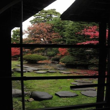 Ishiba Ryokan Хіросакі Екстер'єр фото