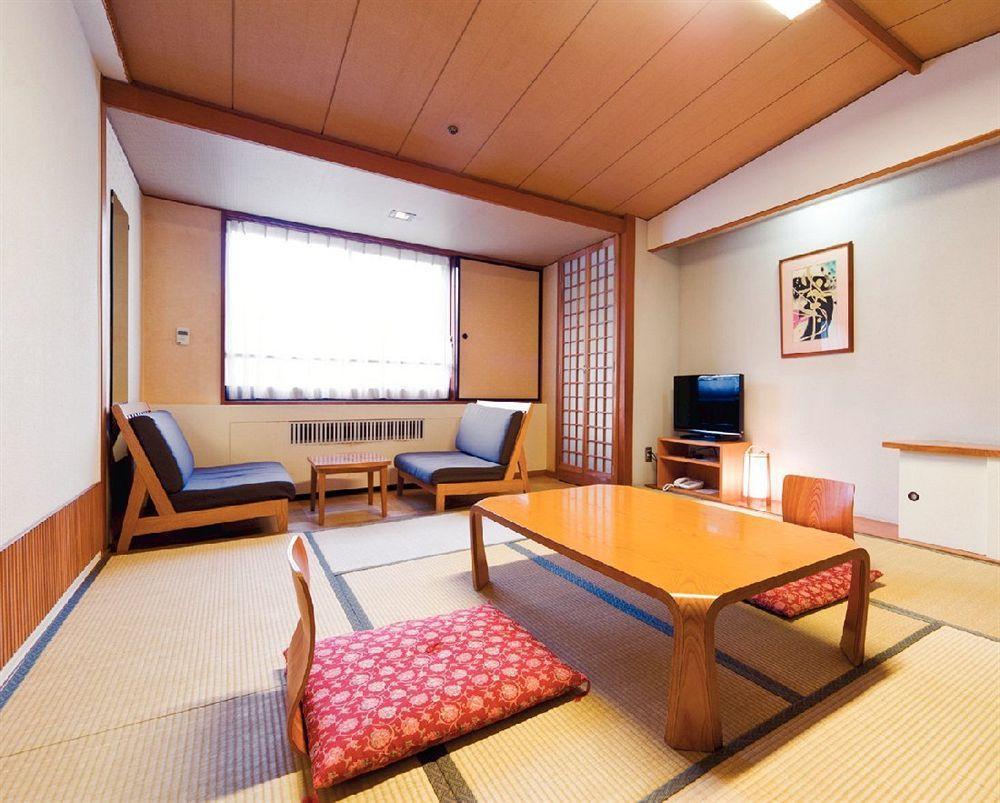 Ishiba Ryokan Хіросакі Екстер'єр фото