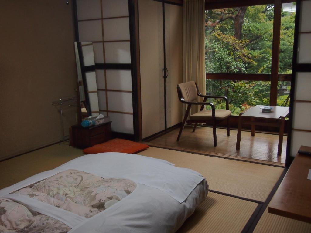 Ishiba Ryokan Хіросакі Номер фото